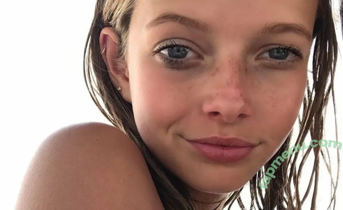 Apple Martin nude photo #0082 (applemartin)