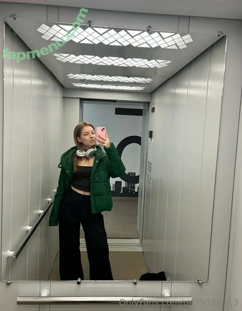 apple_of_eden nude photo #0001 (apple_of_eden)