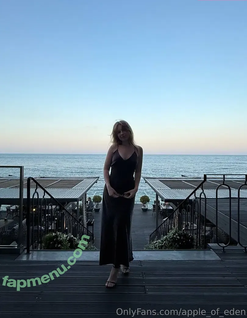 apple_of_eden nude photo #0023 (apple_of_eden)