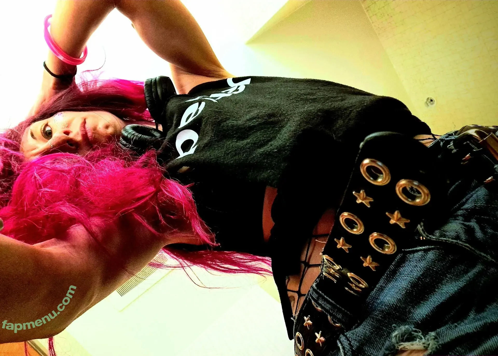 appol_shh nude photo #0040 (appol_shh)