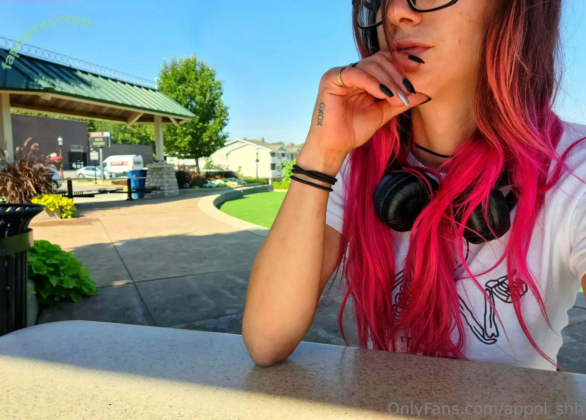 appol_shh nude photo #0064 (appol_shh)