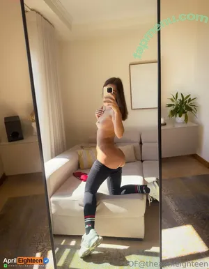 April Eighteen / theaprileighteen / therealapril18 nude photo #3689