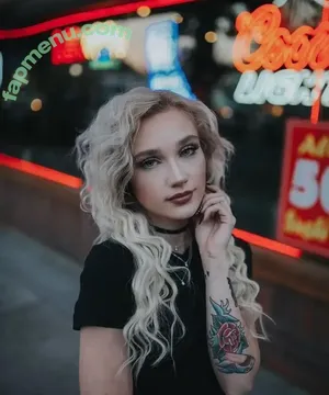 April Jayne / apriljayne / apriljayne69 / illmindofapril nude photo #0082