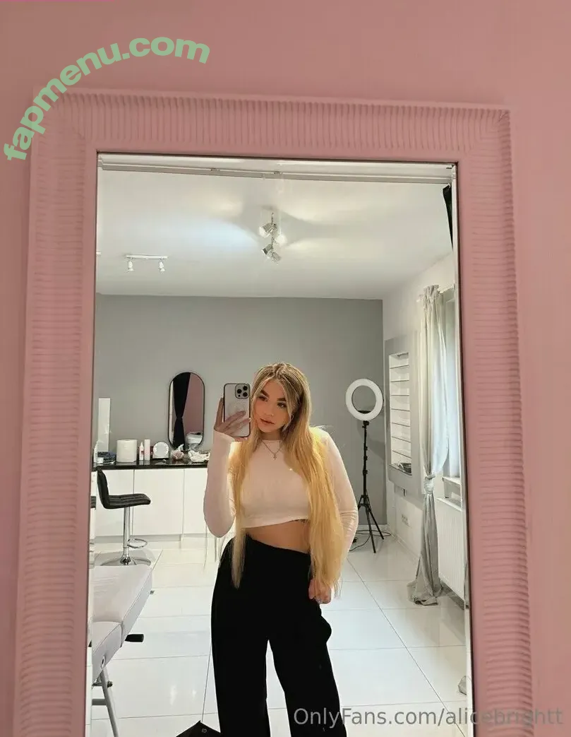 april007free nude photo #0031 (missamerrrickaa)