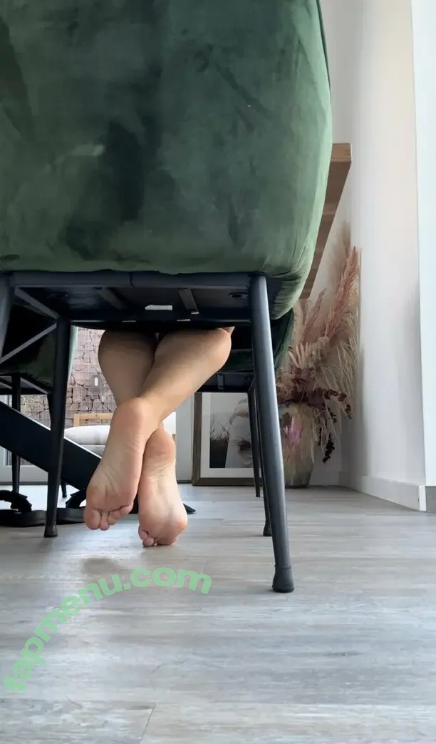 aprils.secrets nude photo #0012 (aprils._life._)