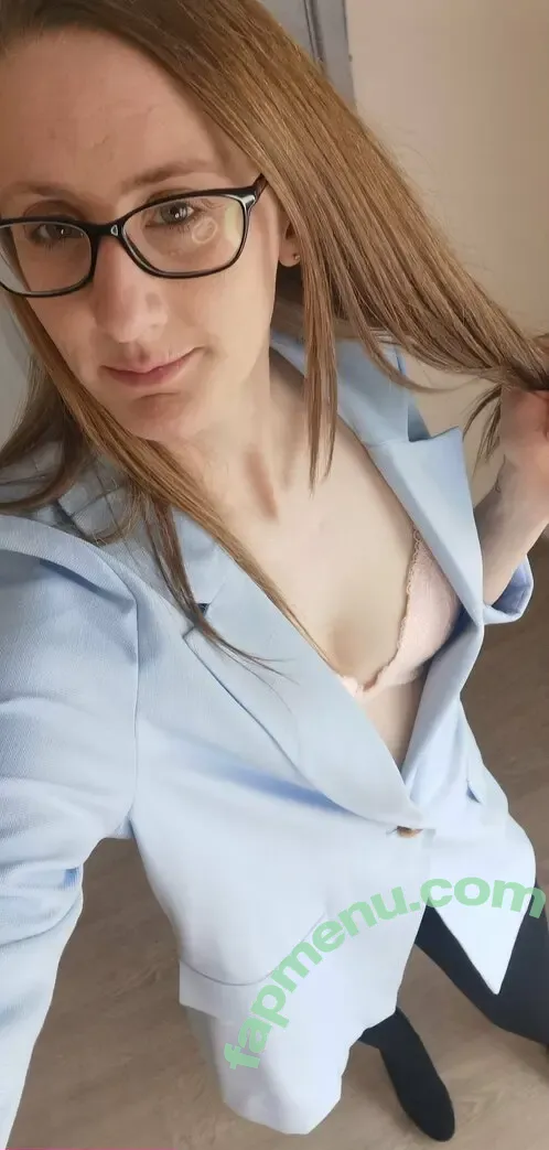 aprilvaye nude photo #0040 (sua_ve)
