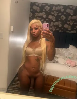 aquafinaak / awkwafina nude photo #0023