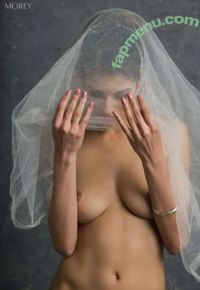 Arabian Queen nude photo #0007 (Arabian Queen)