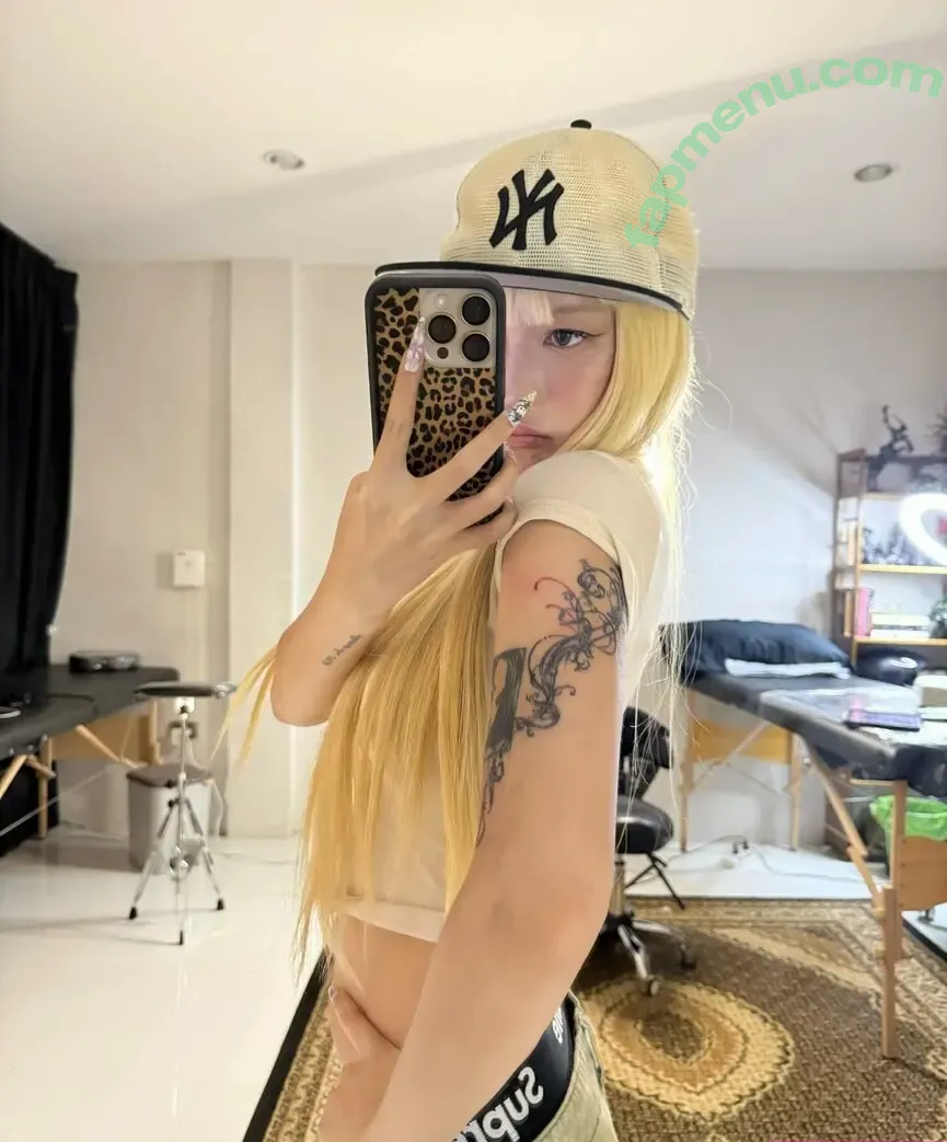 Aradaeyeee nude photo #0044 (Aradaeyeee)