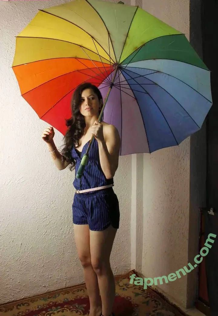 Aradhya Kapoor nude photo #0003 (Aradhya Kapoor)