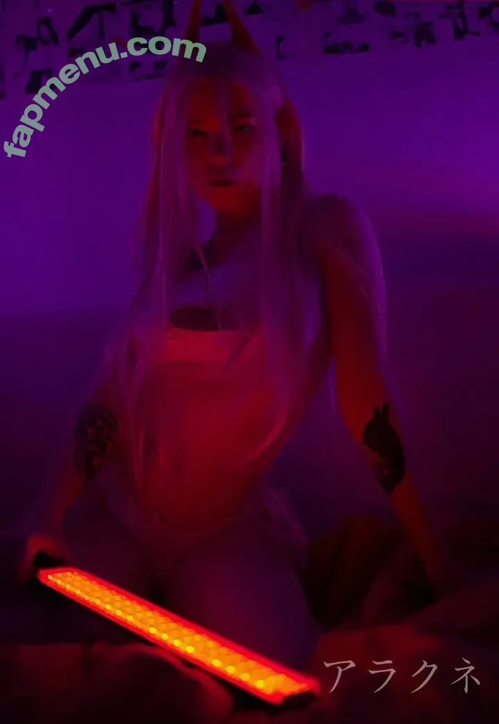 arahnaekb nude photo #0165 (chloe_glass_ / unkarab)