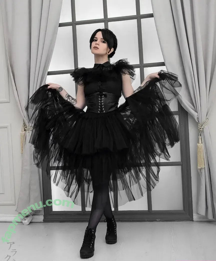 arahnaekb nude photo #0194 (chloe_glass_ / unkarab)