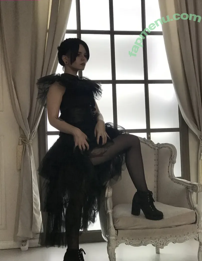 arahnaekb nude photo #0208 (chloe_glass_ / unkarab)