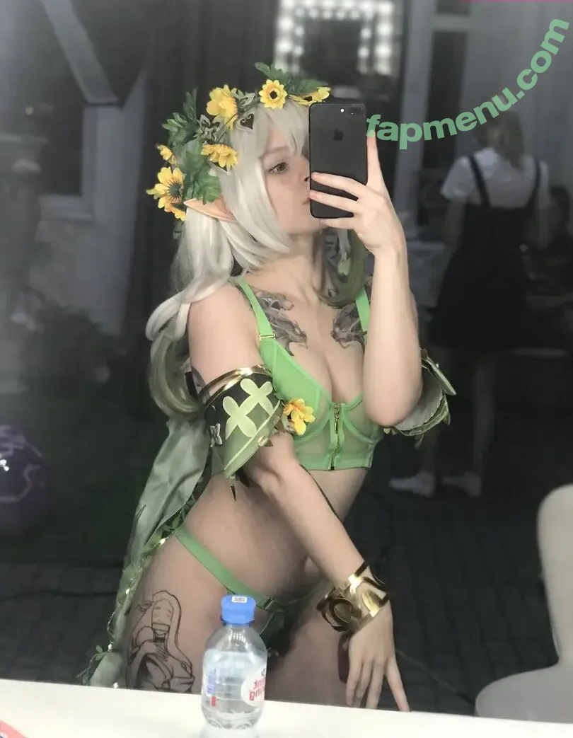 arahnaekb nude photo #0246 (chloe_glass_ / unkarab)