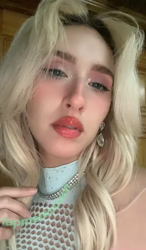  nude photo #0003