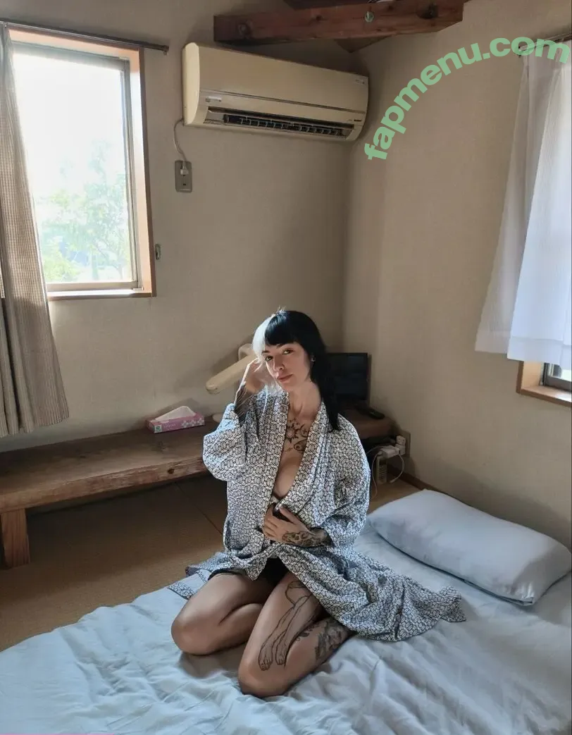 Ardens nude photo #0087 (Elena Barile / sonoardens)