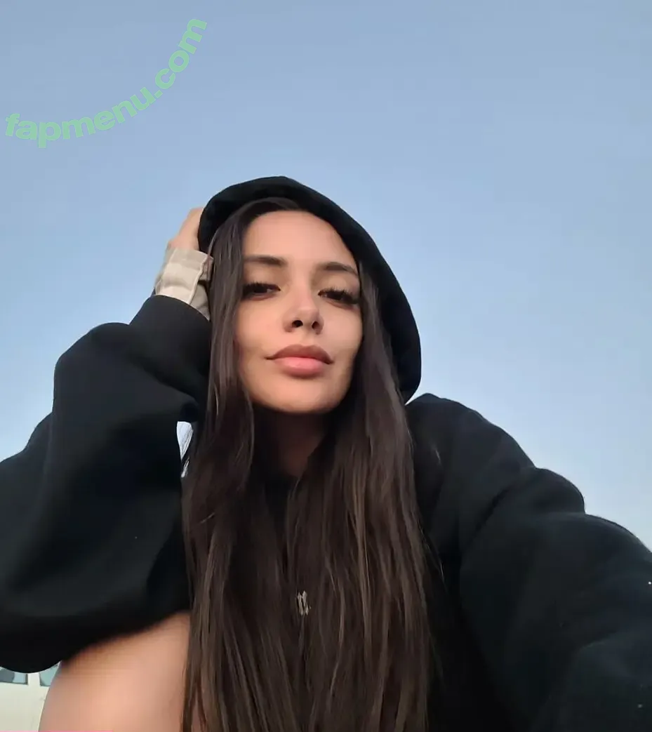 Argentinas Inédito nude photo #0082 (carambia.agus)