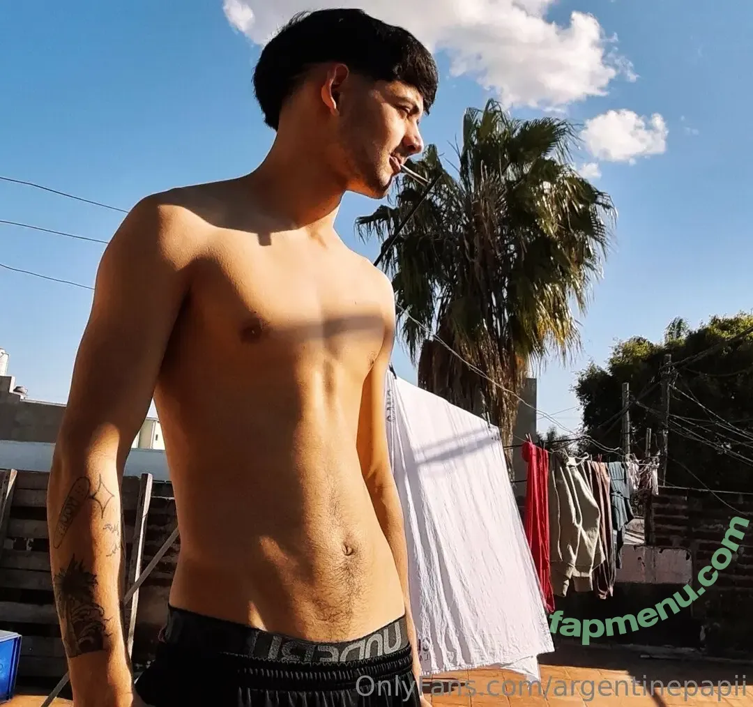 argentinepapii nude photo #0002 (valentinopapii)