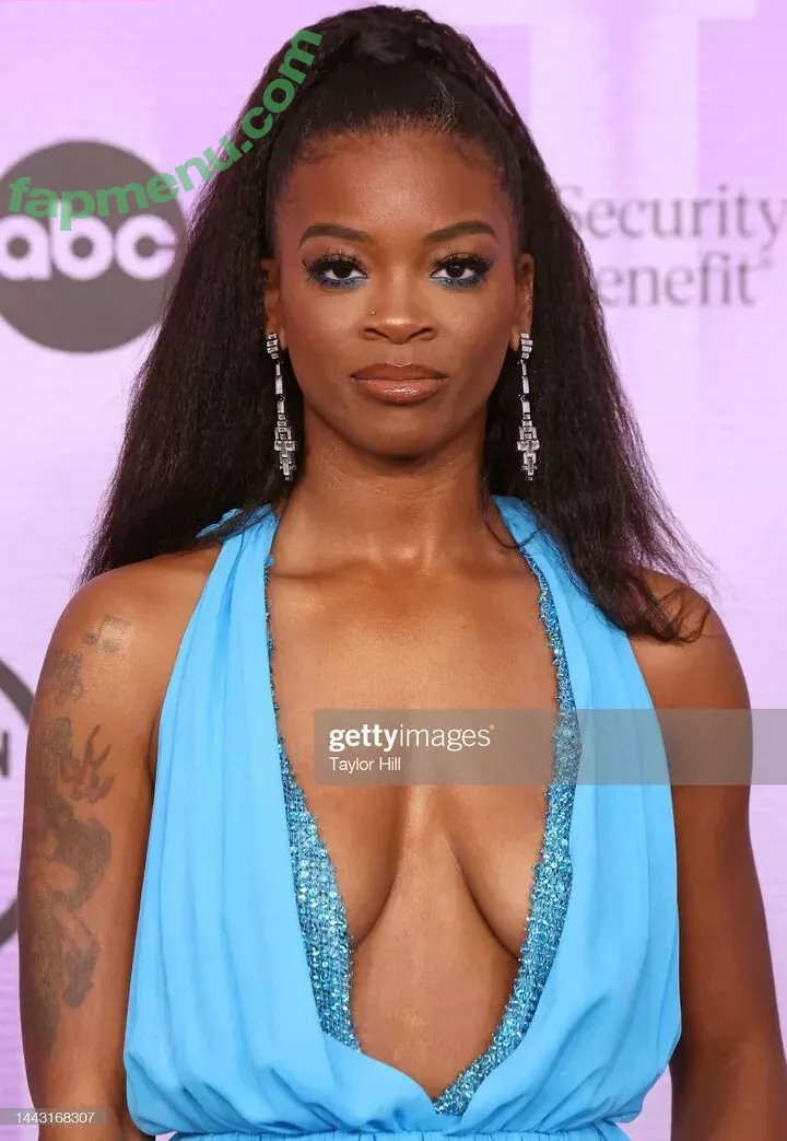 Ari Lennox nude photo #0023 (arilennox / lennoxari)