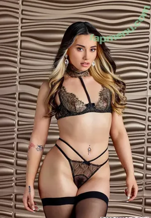 Aria Lee / arialeexxx / officialarieleex nude photo #0602