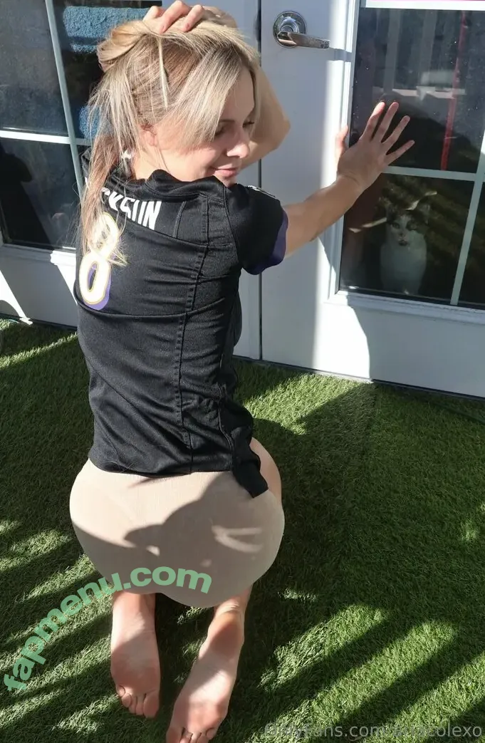 ariacolexo nude photo #0026 (ariacolexo)