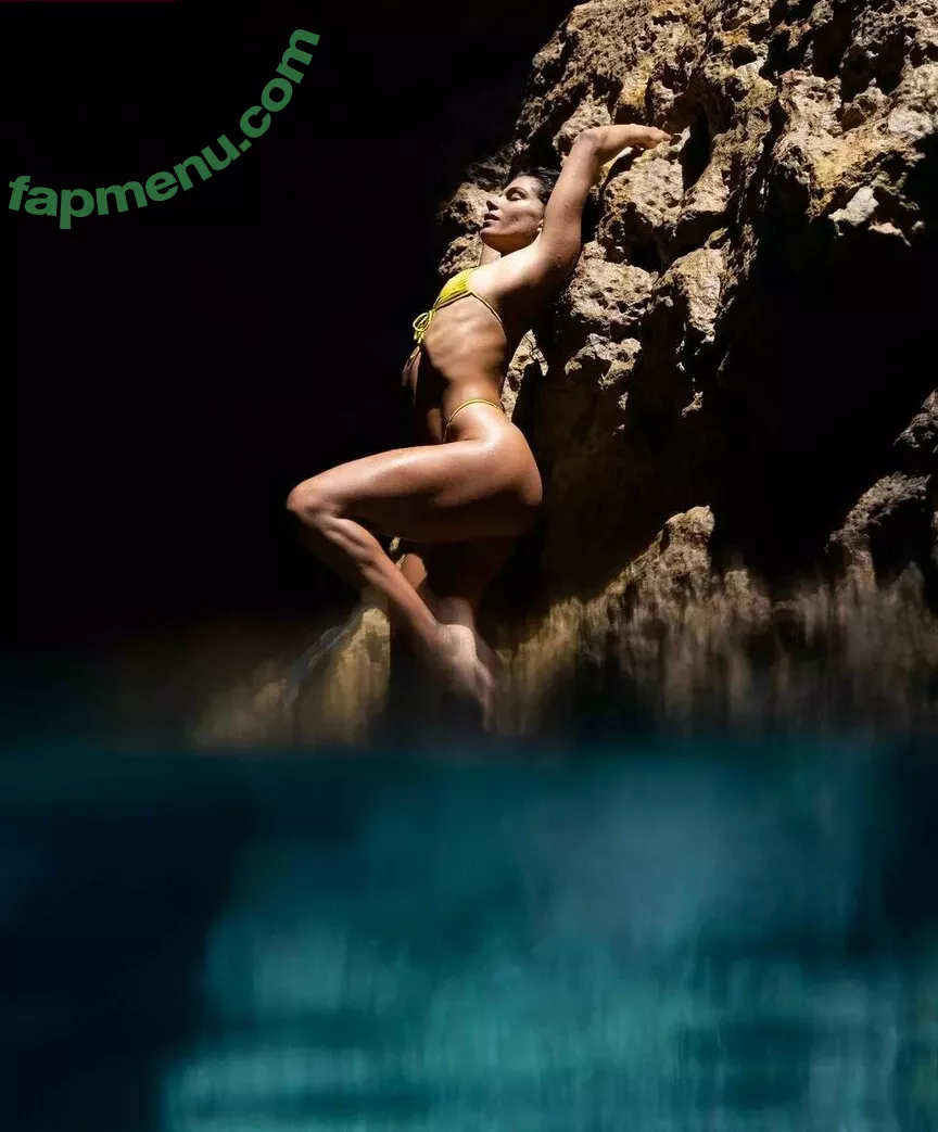 Ariadna Hafez nude photo #0080 (ariadna_hafez)