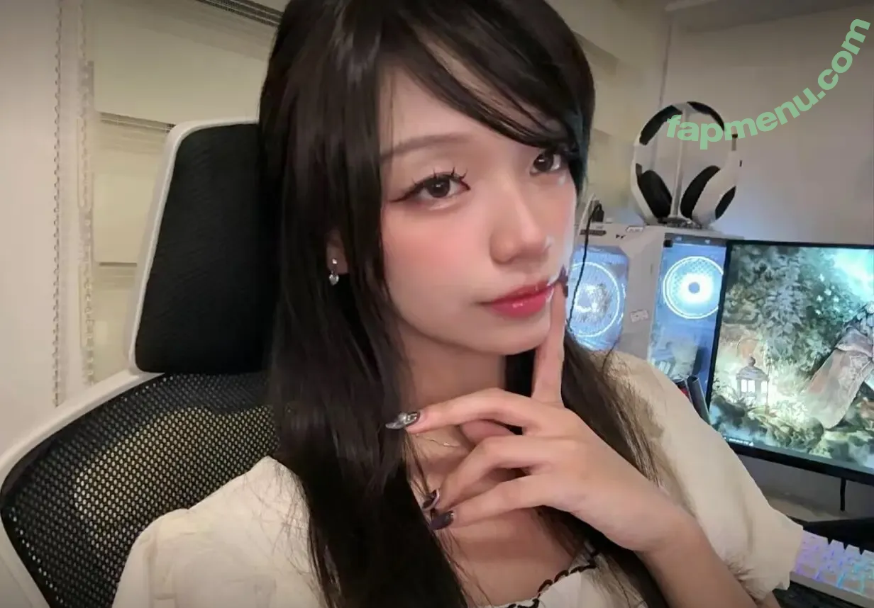 ariahisu nude photo #0024 (kirahisuki / lmgrvedoll)