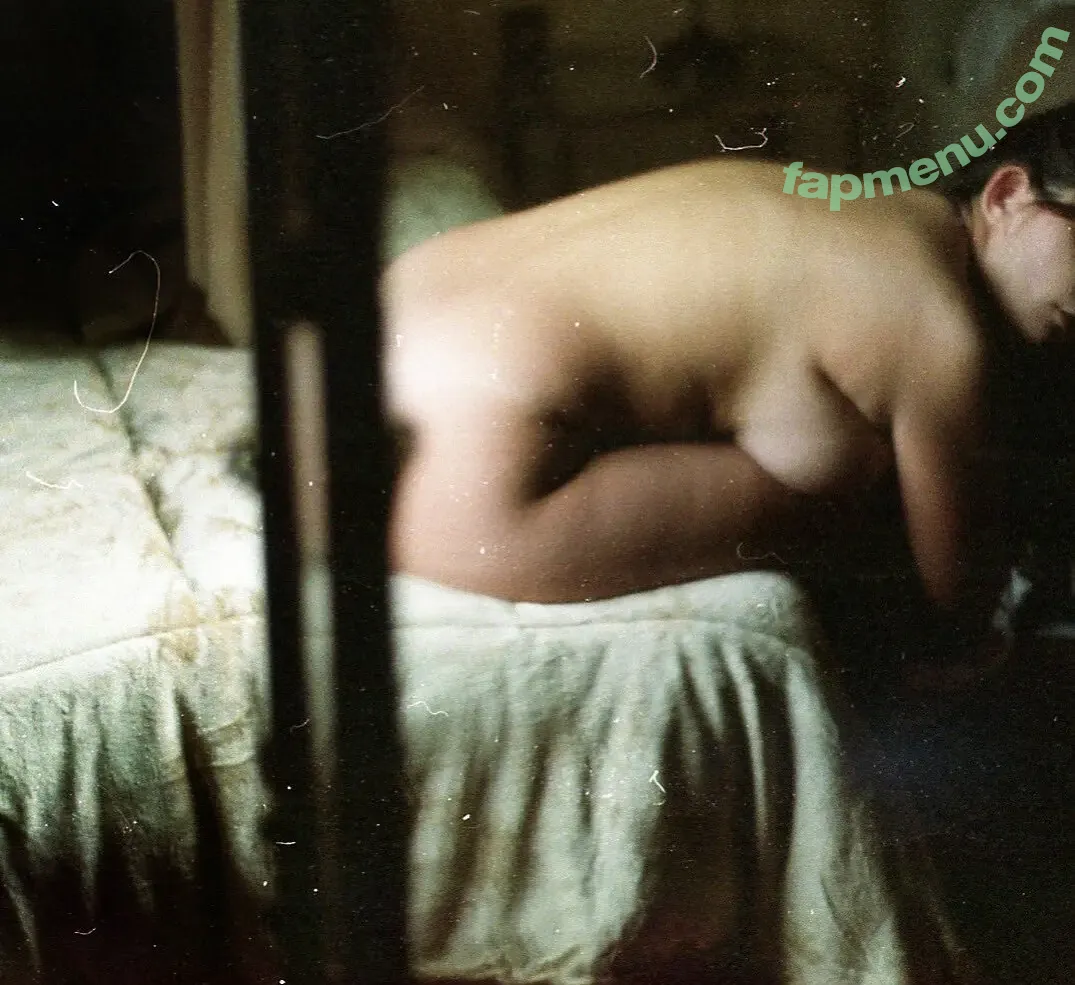 ariana nude photo #0045 (Arianalogia____ / arianagrande / arianamarie)