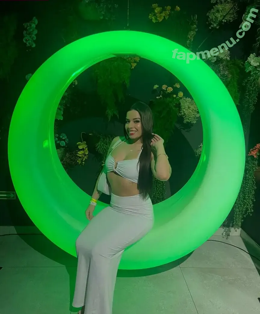 ariana_correa_batista nude photo #0016 (ariana.batista13 / ariana22)