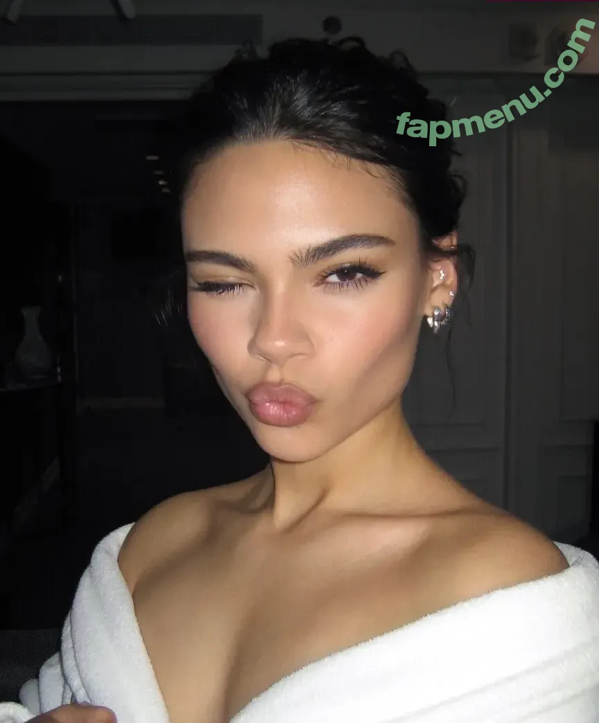 Ariana Greenblatt nude photo #0286 (ariana_greenblatt)