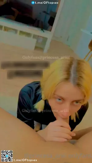 Ariana Linares / agls24 / princesa_ariiii nude photo #0043