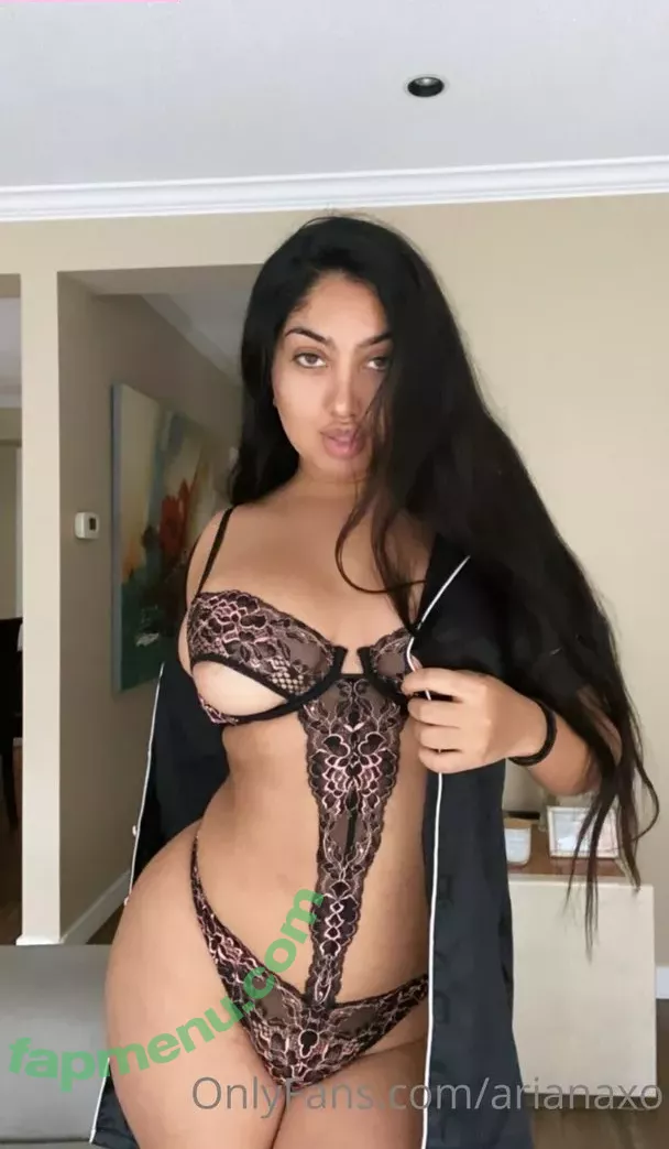 Ariana Sayani nude photo #0003 (arianasayani / arianaxo)