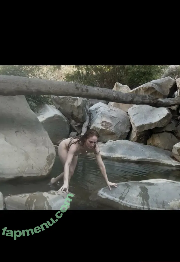 Ariana Sloan nude photo #0021 (arianasloan / arianasloanxo / rawrianasloan / sorry_ari)