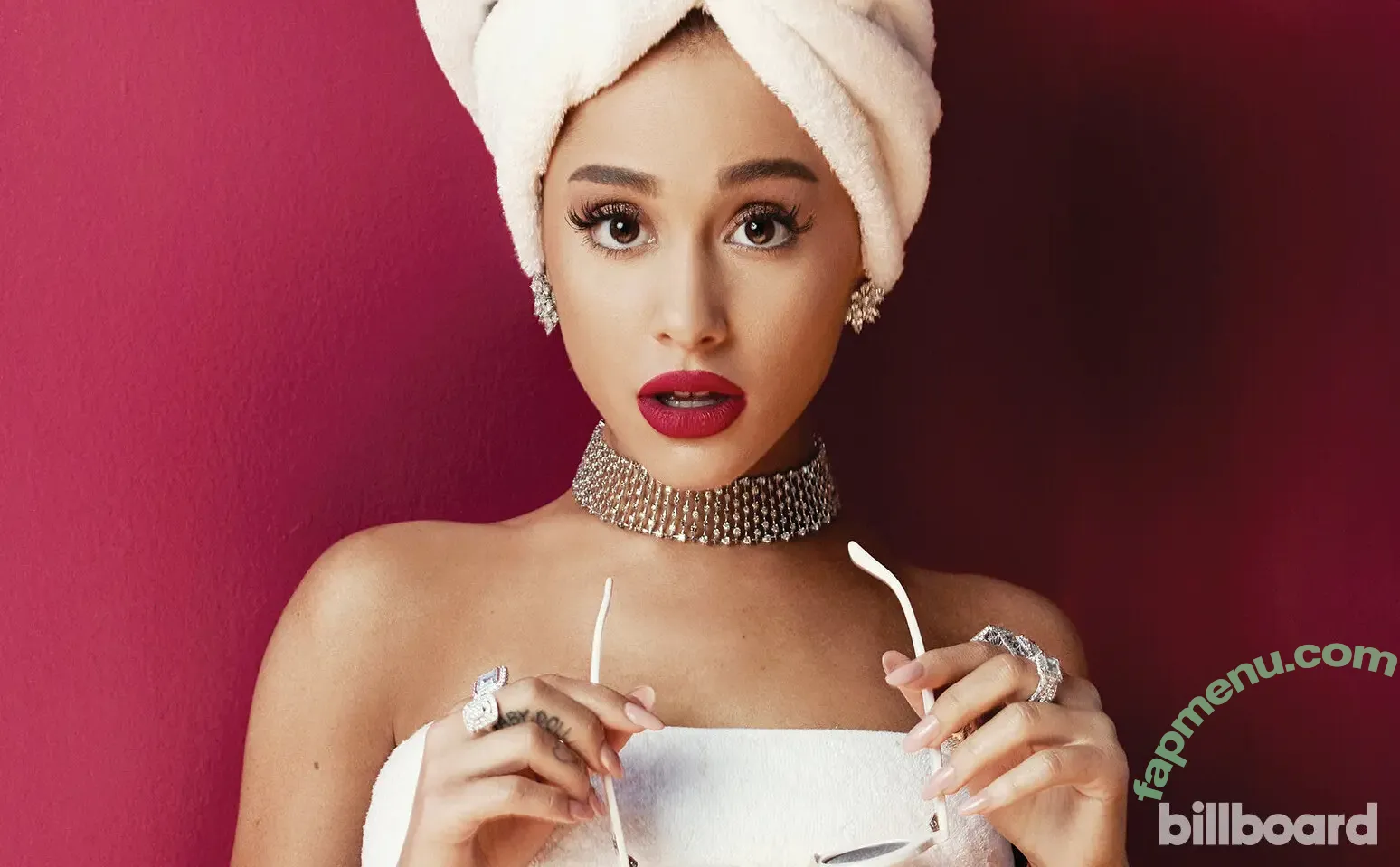 arianagrande nude photo #0026 (arianagrande)