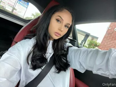 arianamarie / msarianamarie nude photo #0145