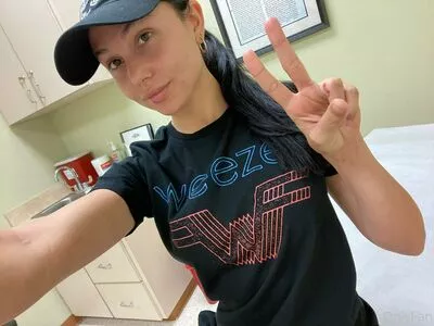 arianamarie / msarianamarie nude photo #0147