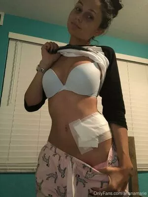 arianamarie / msarianamarie nude photo #0202