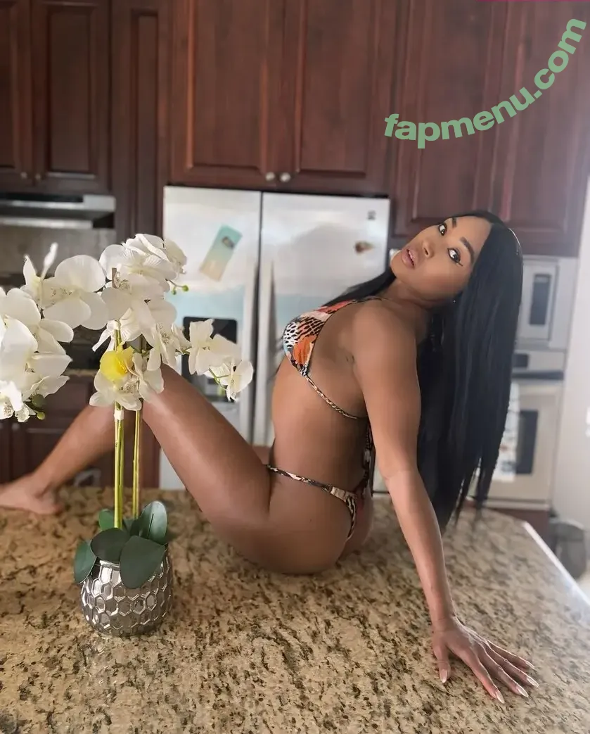 Ariane Andrew nude photo #0162 (Cameron / andresjamess / arianeandrew)