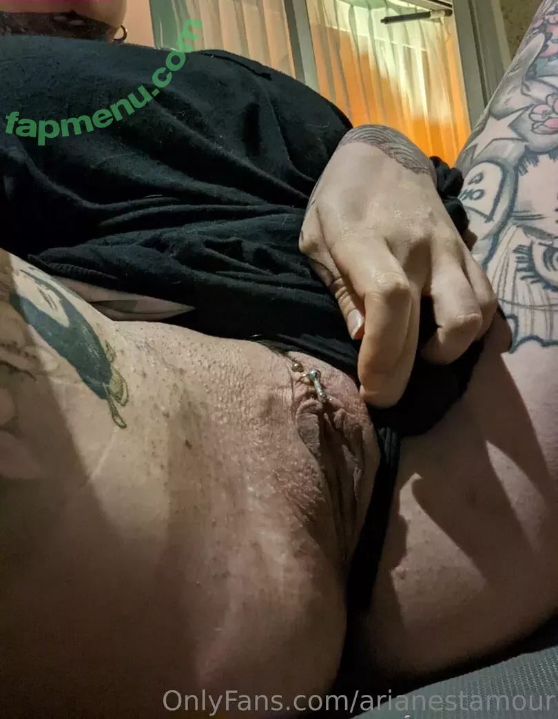 Ariane Saint Amour nude photo #1621 (ariane_st.amour)