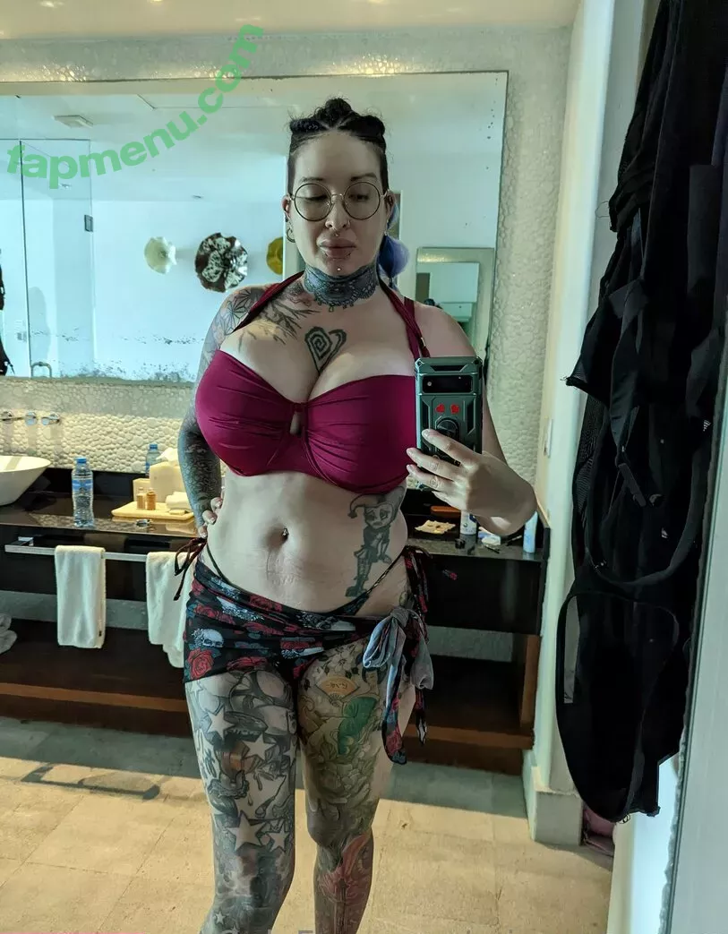 Ariane Saint Amour nude photo #1640 (ariane_st.amour)