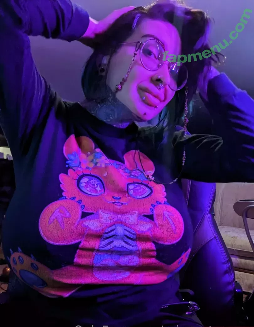 Ariane Saint Amour nude photo #1675 (ariane_st.amour)