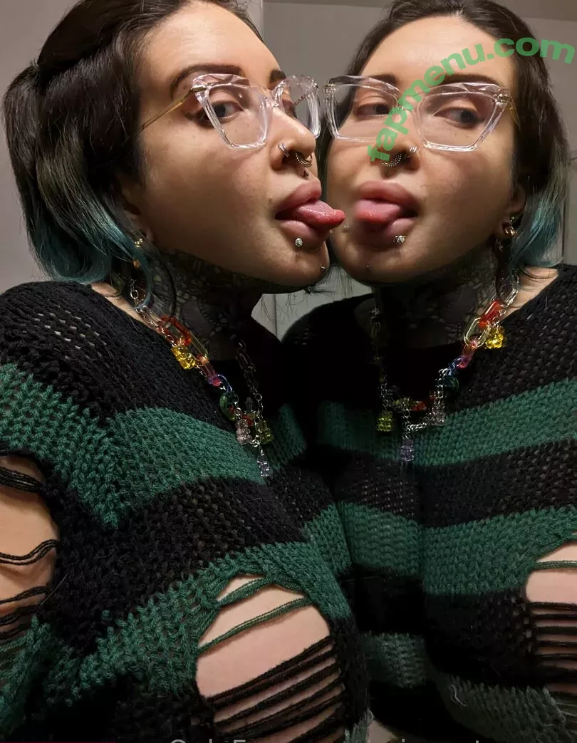 Ariane Saint Amour nude photo #1708 (ariane_st.amour)