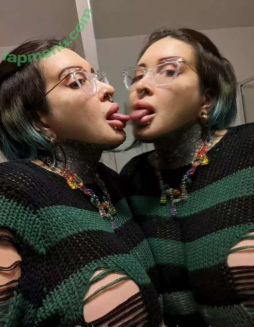 Ariane Saint Amour nude photo #1709 (ariane_st.amour)