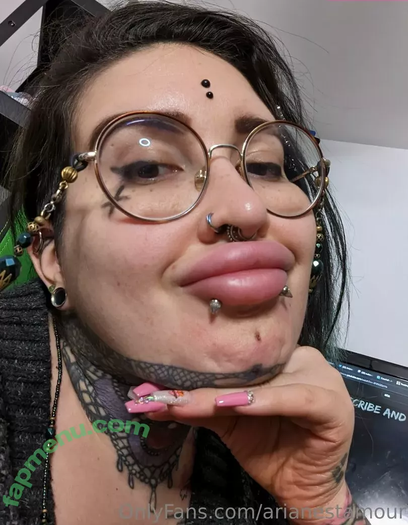 Ariane Saint Amour nude photo #1740 (ariane_st.amour)