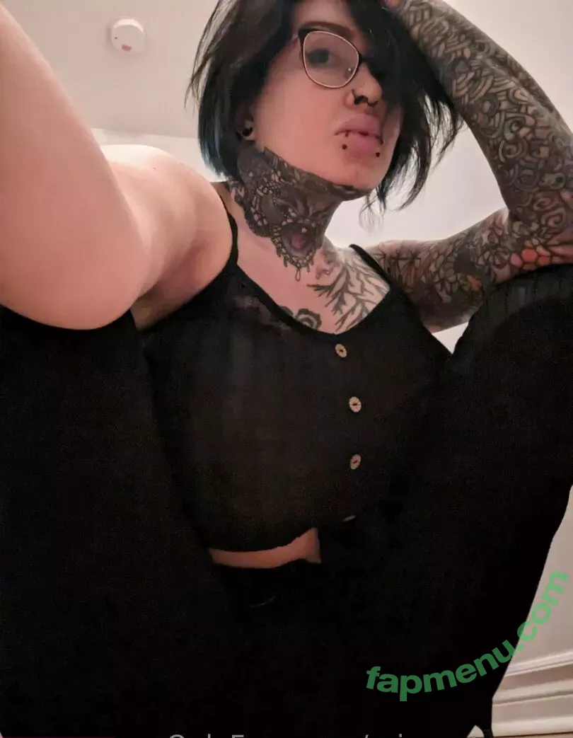 Ariane Saint Amour nude photo #1795 (ariane_st.amour)