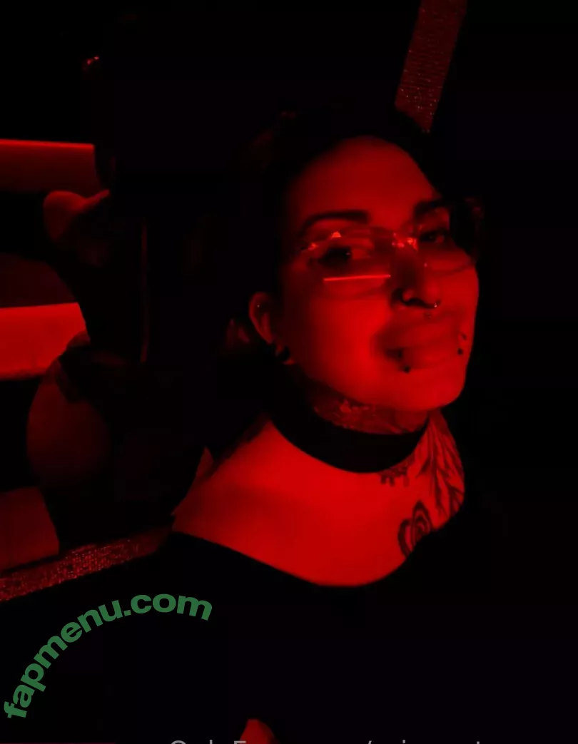 Ariane Saint Amour nude photo #1799 (ariane_st.amour)