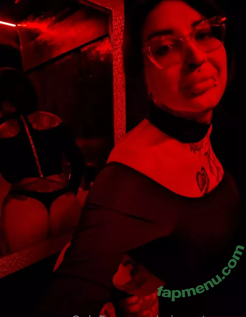 Ariane Saint Amour nude photo #1801 (ariane_st.amour)