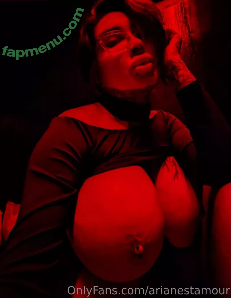 Ariane Saint Amour nude photo #1809 (ariane_st.amour)