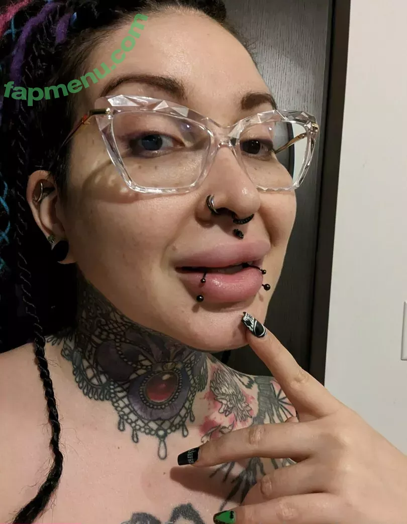 Ariane Saint Amour nude photo #1871 (ariane_st.amour)