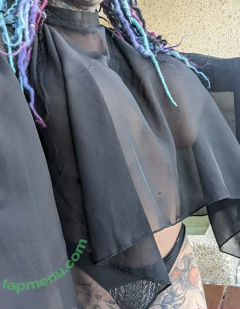 Ariane Saint Amour nude photo #1920 (ariane_st.amour)